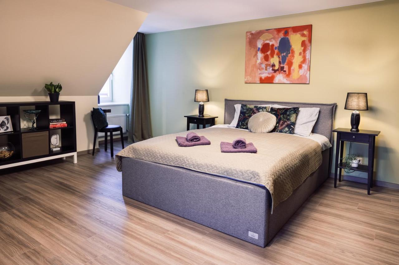 Rothko Apartment/8 Guests/4Bedrooms/Riga Old Town 外观 照片