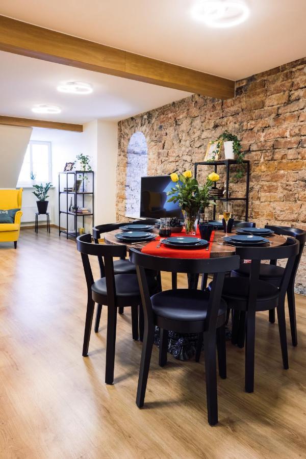 Rothko Apartment/8 Guests/4Bedrooms/Riga Old Town 外观 照片