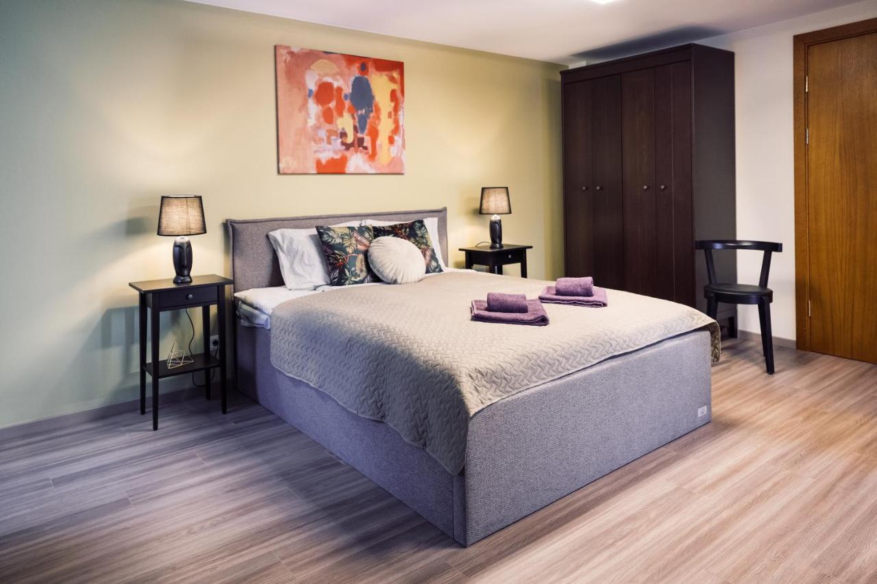 Rothko Apartment/8 Guests/4Bedrooms/Riga Old Town 外观 照片