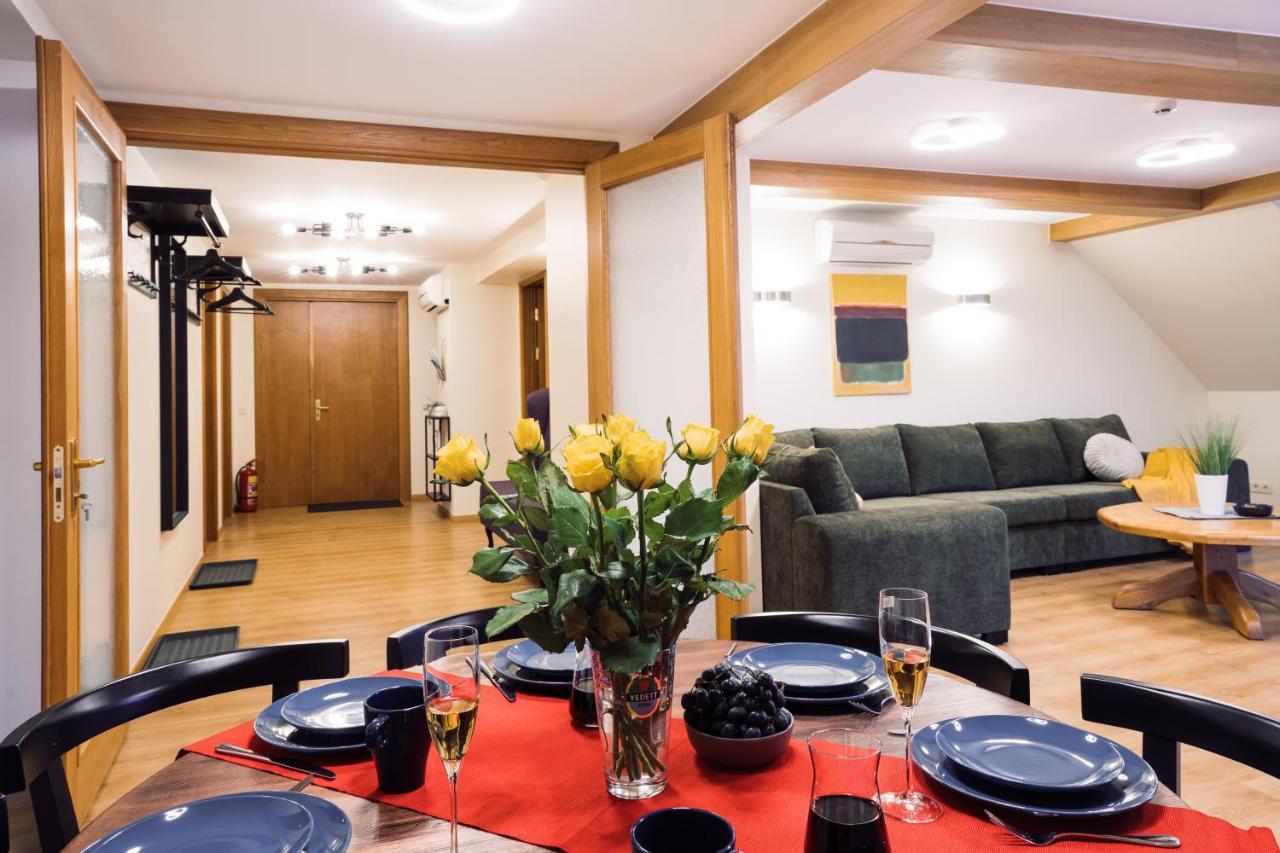 Rothko Apartment/8 Guests/4Bedrooms/Riga Old Town 外观 照片